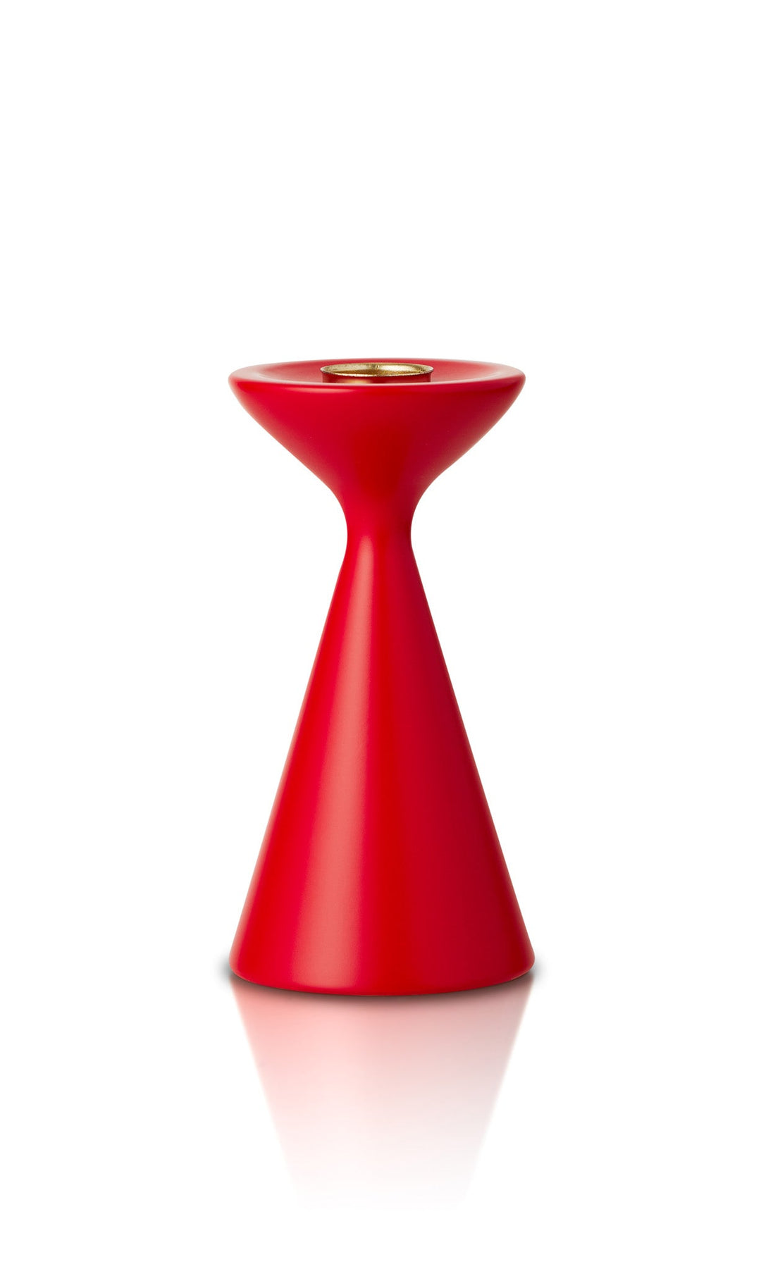 Inga Small in No 03 Bright red